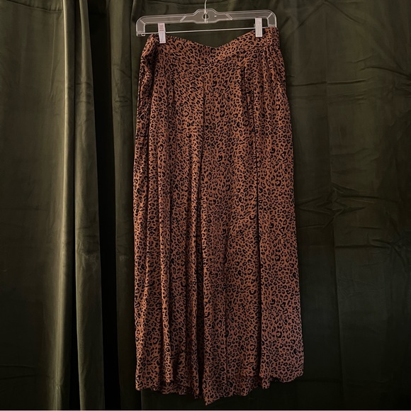 H&M Animal Print Brown Wide Leg Pants Size 10 - Picture 2 of 3